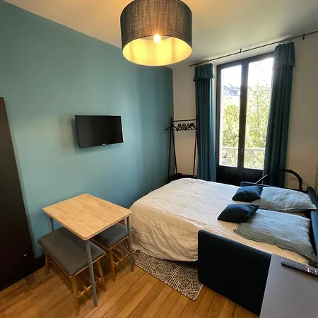 Furnished Downtown Aix Les Bains 102 Apartmán