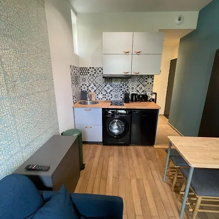 Apartmán Furnished Downtown Aix Les Bains 102 *