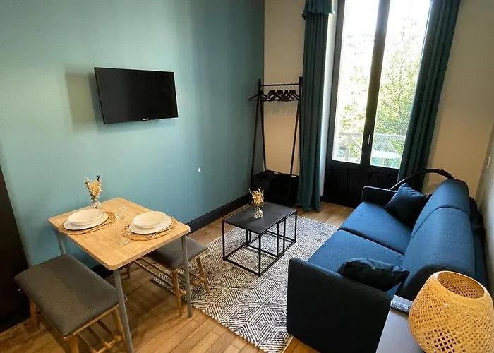Furnished Downtown Aix Les Bains 102